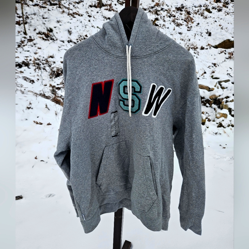 NIKE Sportswear Mens Medium Hooded Sweatshirt NSW Embossed Rug Logo Fleece Gray
